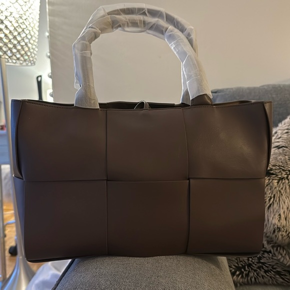 Verano Hill Karine Medium Tote Bag, Brown, NWOT - Picture 5 of 5